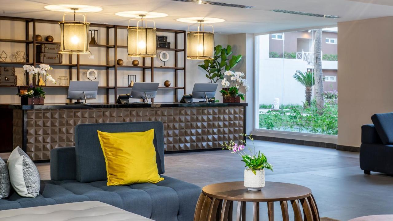 Be Live Collection Punta Cana Adults Only 外观 照片 The lobby of the hotel