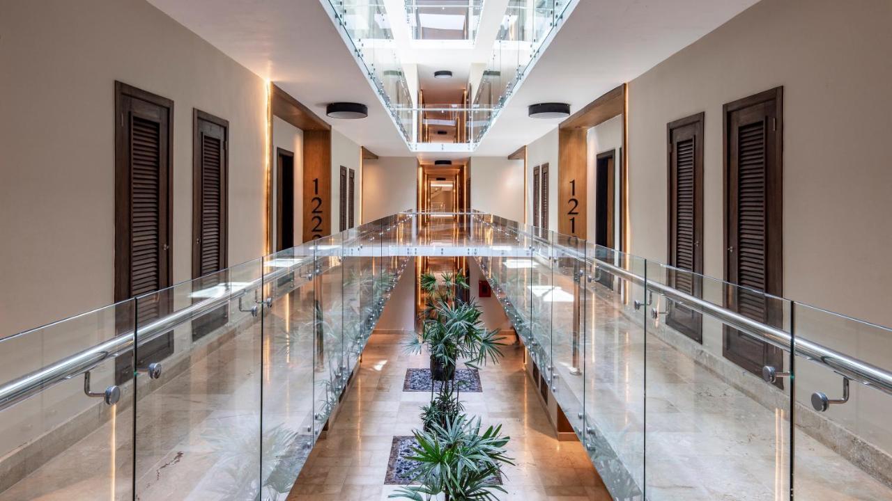 Be Live Collection Punta Cana Adults Only 外观 照片 Interior of the hotel
